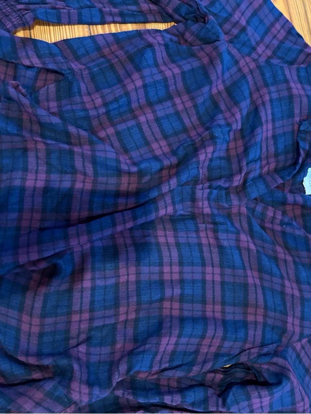 MELLODAY Plum and Navy Plaid Button-Up Shirt